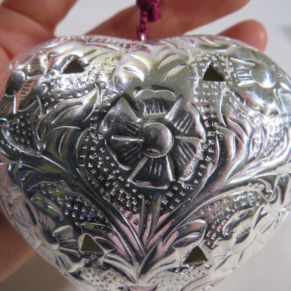 Silver plated pomander (refillable sachet) make closet or drawer smell good - Picture 6 of 15
